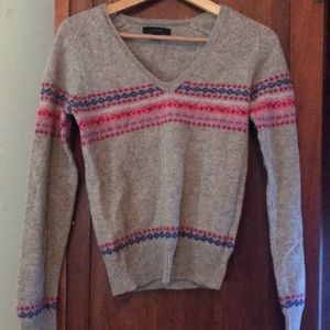 Lambs wool grey patterned sweater